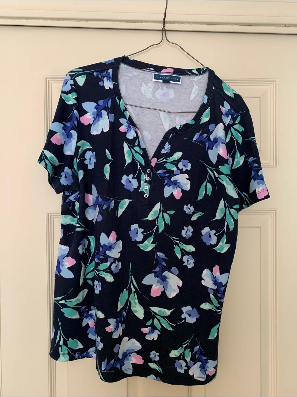 Karen Scott Women L Floral Henley Shirt Short Sleeve Split Neck Blue Navy Top